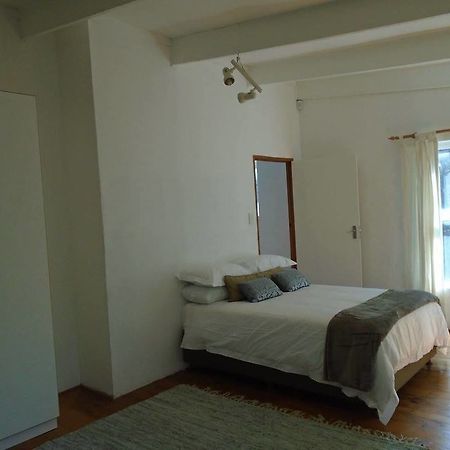Zen Guesthouse Jeffreys Bay Exterior photo